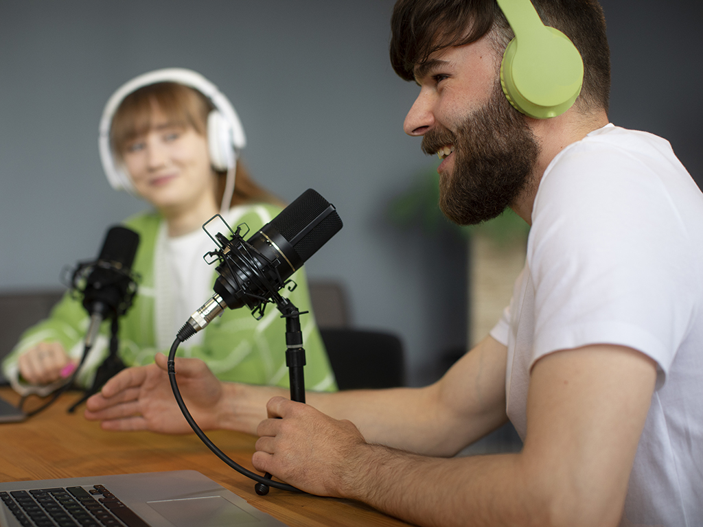 Taller de Narrativas Digitales y Podcast para la Educación
